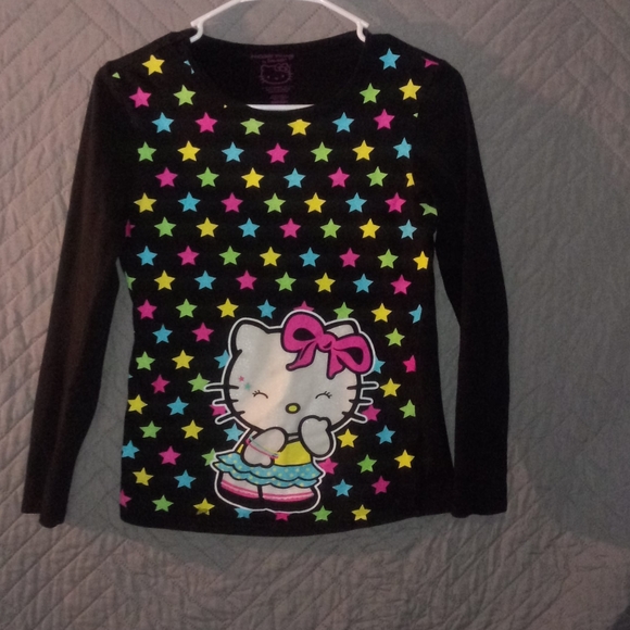 Sanrio Other - Girls hello Kitty long sleeve top size xl